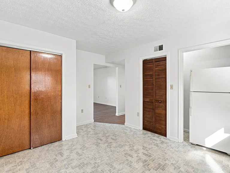 820 Locust St #3 — Photo 10