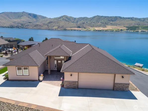 229 Apple Avenue, Chelan, WA 98816