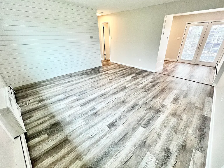 Oak North Apartments — Photo 22