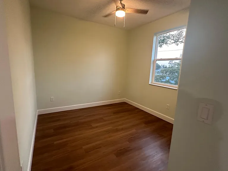 1614 Selma Ave — Photo 19