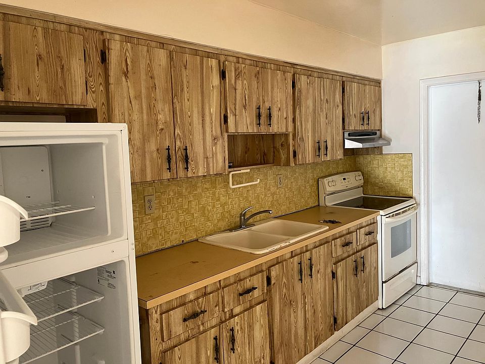 1st image of 2284 NW 61st St #4