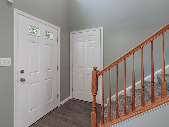 4th image of 2240 Limestone Way