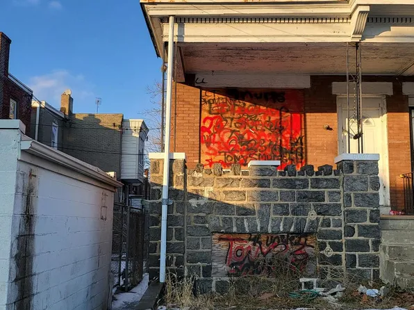 6047 Race St, Philadelphia, PA 19139