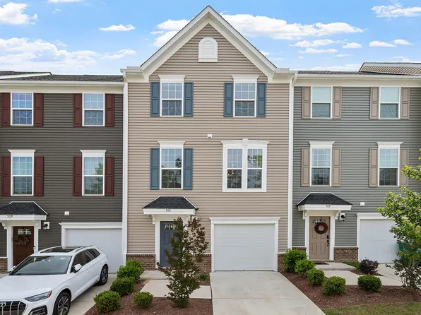 513 Citrus Petal Rd, Fuquay Varina, NC 27526
