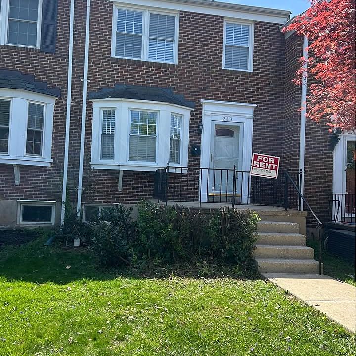 1st image of 243 Brandon Rd