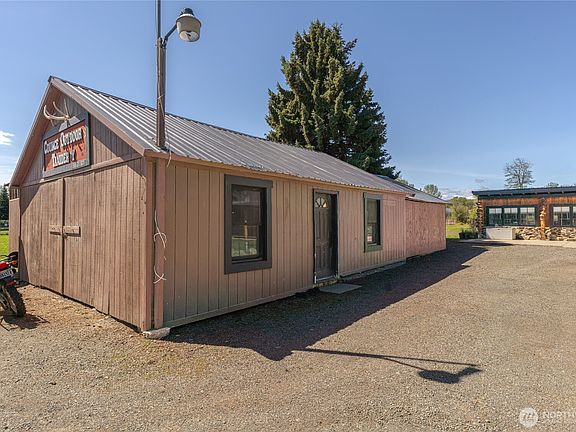 2nd image of 471 Klocke Road