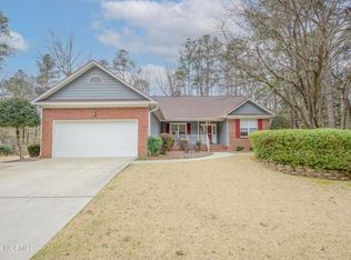 1030 Greenbriar Dr, Vass, NC 28394