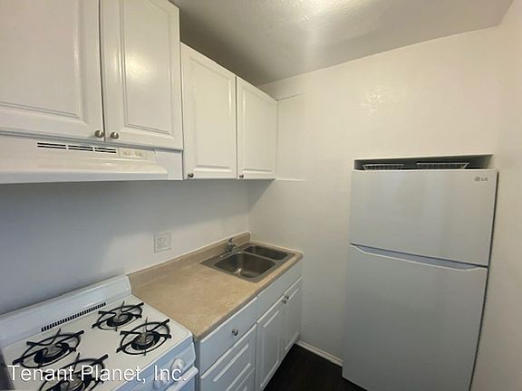 4th image of 4436 1/2 48th St