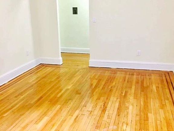 5th image of 31-75 29th St Unit C1