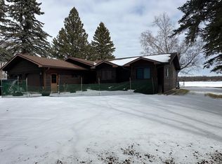 2852 Royal Oak Dr NW, Baudette, MN 56623