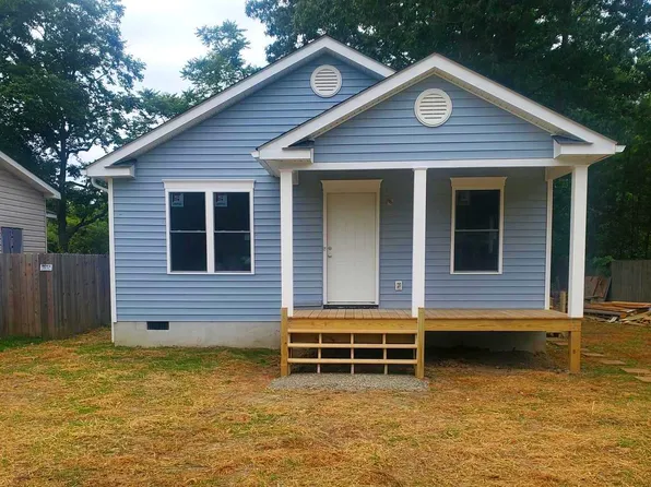 216 5th St, Colonial Beach, VA 22443