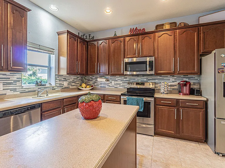1031 Paseo Del Rio NE — Photo 9