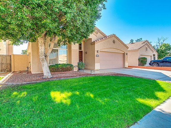 4th image of 11527 W Dana Ln
