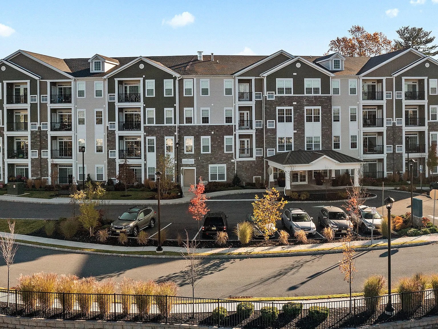 Horizons at Autumn Ridge - Senior — Photo 3