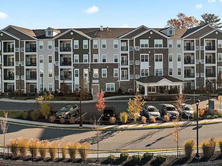 Horizons at Autumn Ridge - Senior — Photo 3