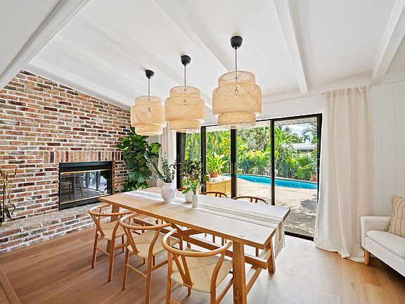 3rd image of 2454 Tortugas Lane