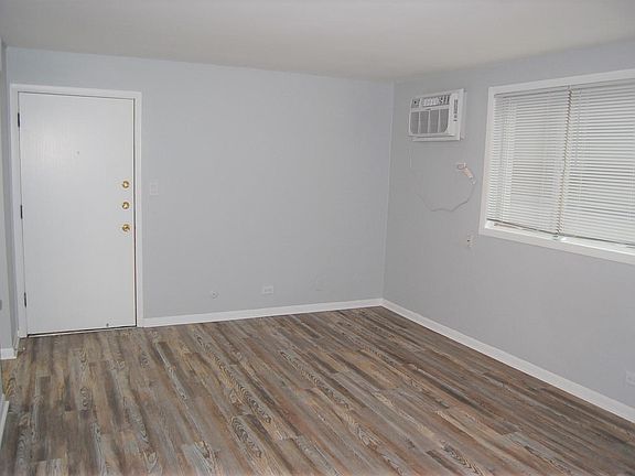 5th image of 223 Marengo Ave #1