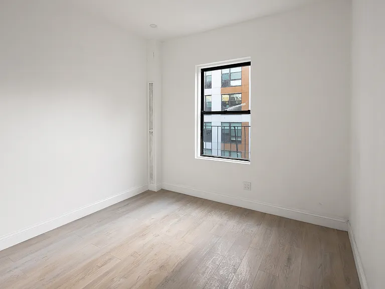 172 W 109th St #5R — Photo 5