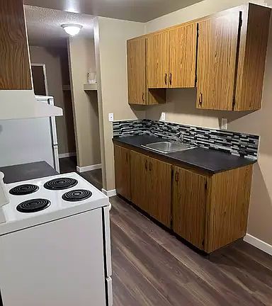 5th image of 10615 83rd Ave NW #401