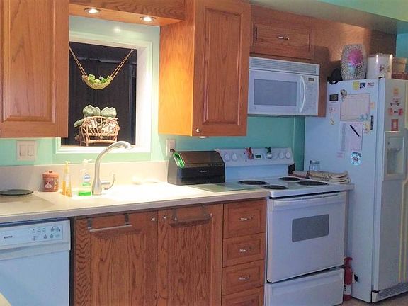 4th image of 930 Saint George Dr