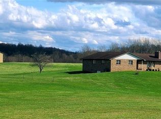 291 Hocking Rd, Little Hocking, OH 45723