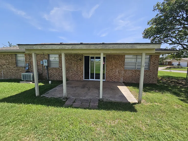 3202 SE Footman Ln — Photo 14