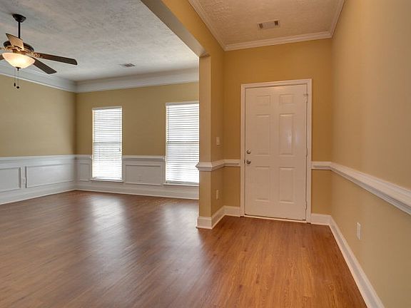 3rd image of 2437 River Birch Dr