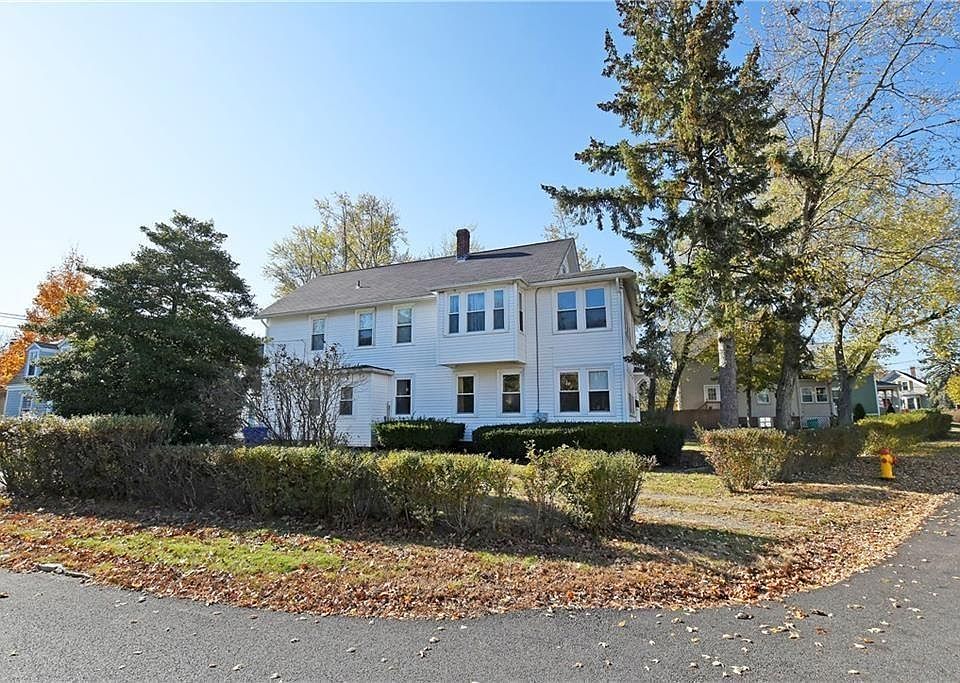1st image of 116 Bishop Ave