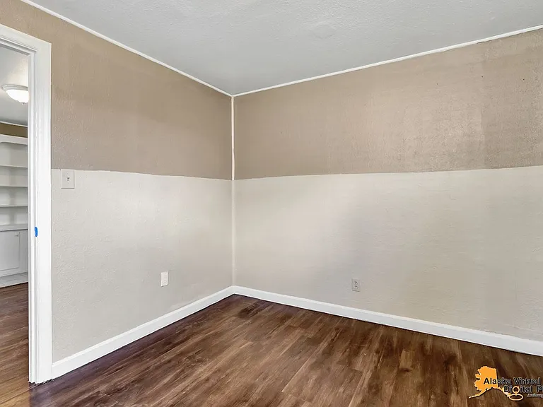 1335 Hyder St — Photo 25