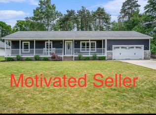 3241 Danglwood Ct, Muskegon, MI 49444