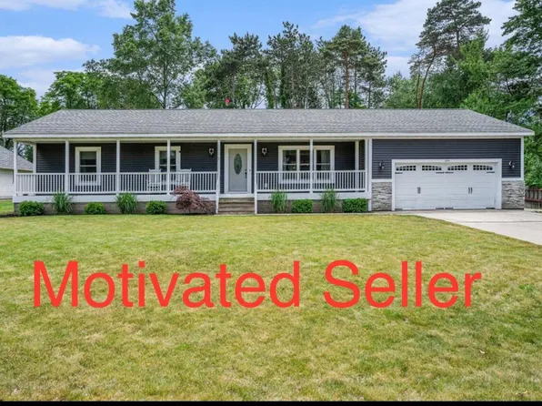 3241 Danglwood Ct, Muskegon, MI 49444