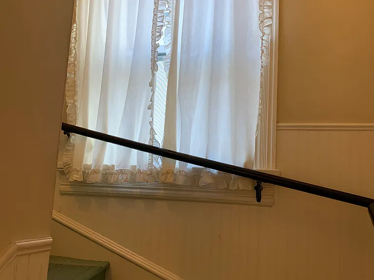 80 Hanover St #4 — Photo 26
