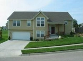 3545 Eagle Pass Ct, Lawrence, KS 66049