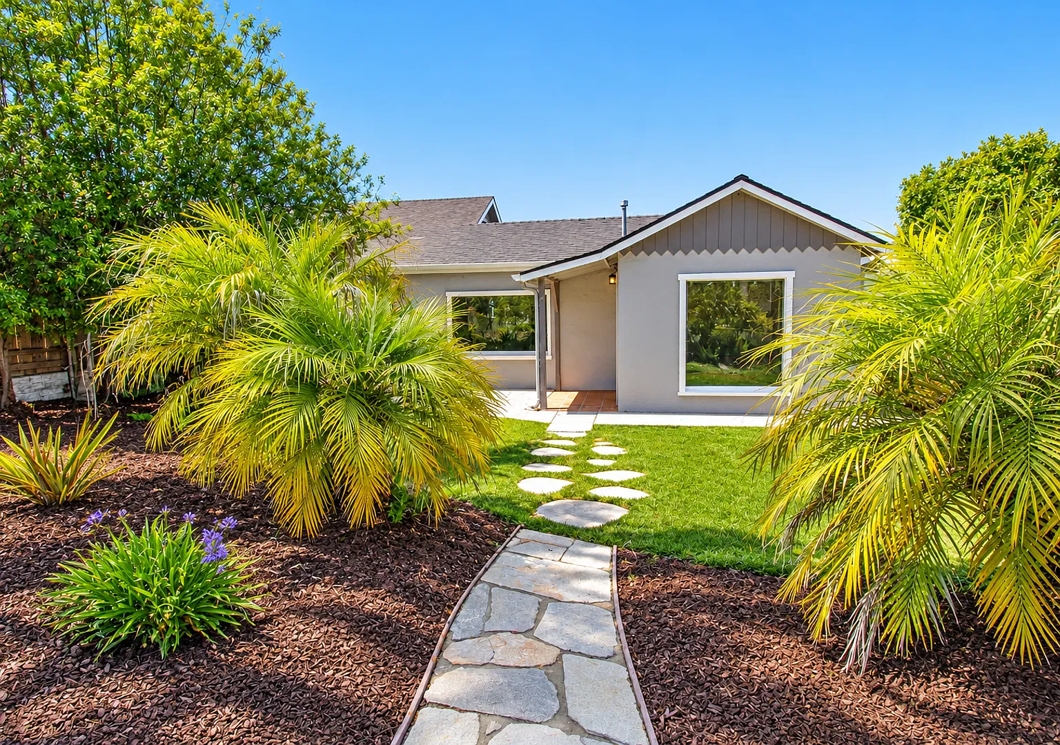 1 Bed, 1 Bath Cottage in Grover Beach — Photo 1