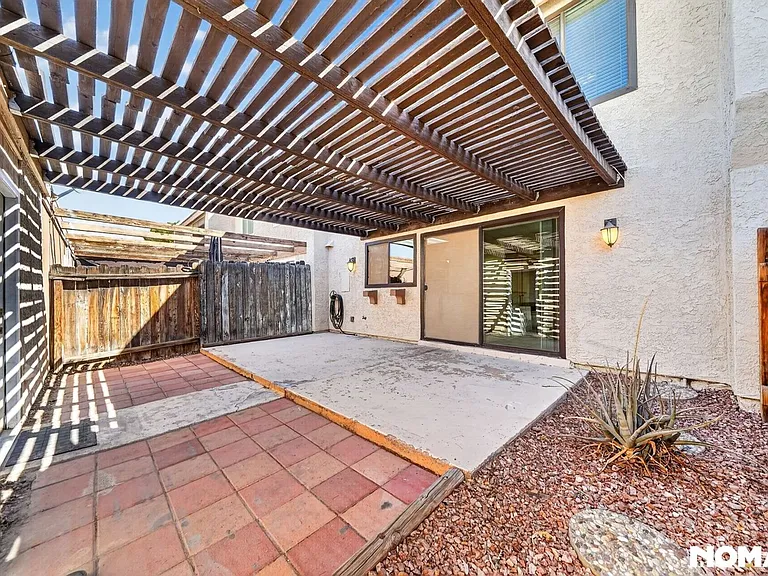 4628 Michillinda Ln — Photo 6