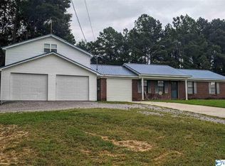 180 Peach Tree Rd, Hartselle, AL 35640