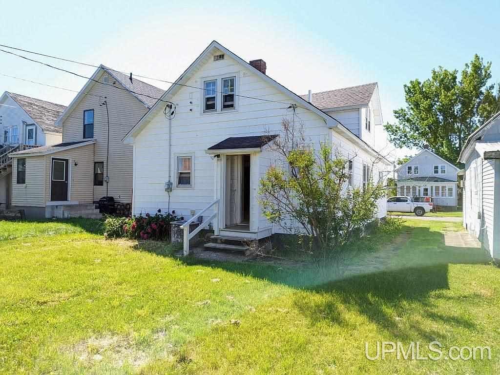 225 Lennox Pl, Caspian, MI 49915 Zillow