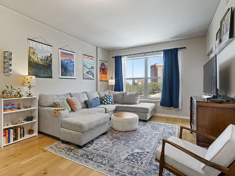 1975 N Grant St #401 — Photo 3