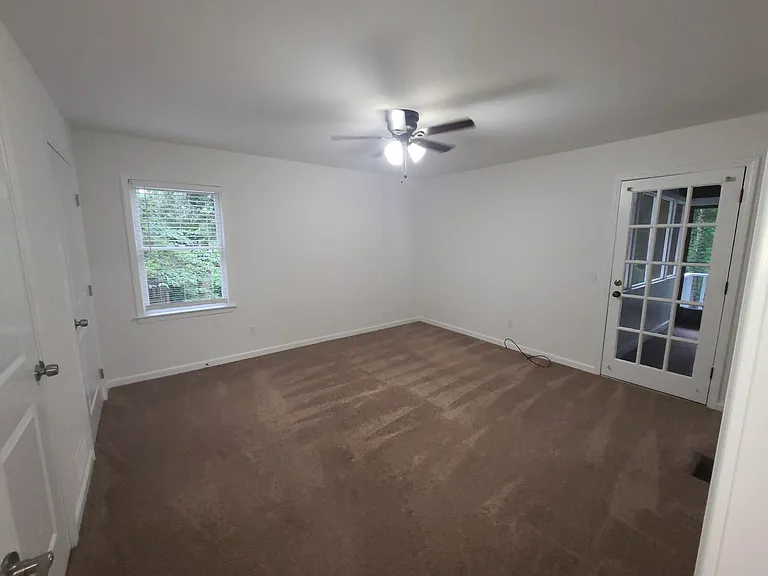 3928 Butterfield Dr NW — Photo 22