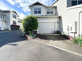 13869 SE Autumn Ridge Ter, Milwaukie, OR 97267
