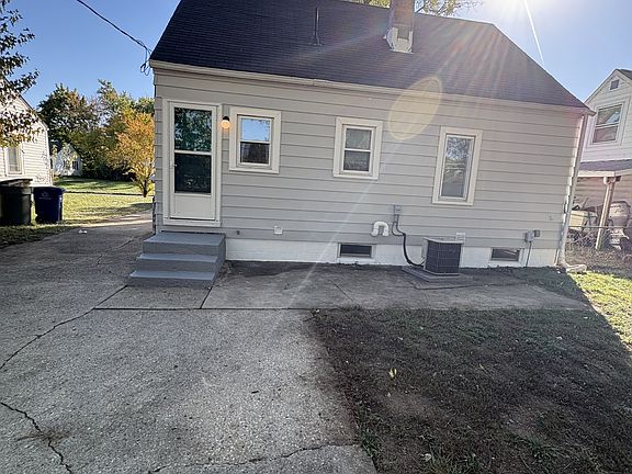 4th image of 2504 Vendome Dr