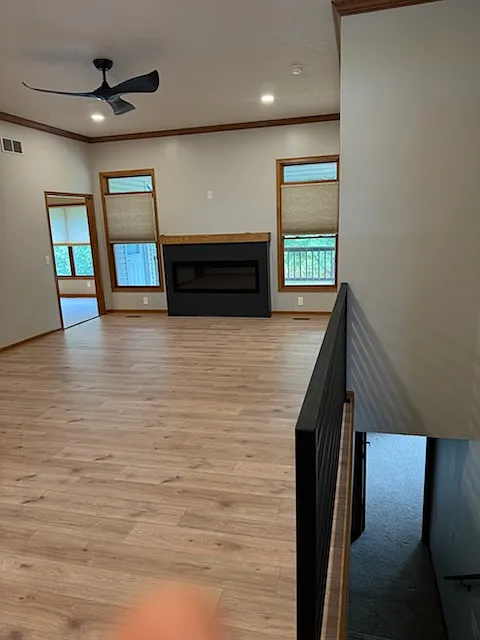 4 bed, 2328 sqft, $2,300 — Photo 4