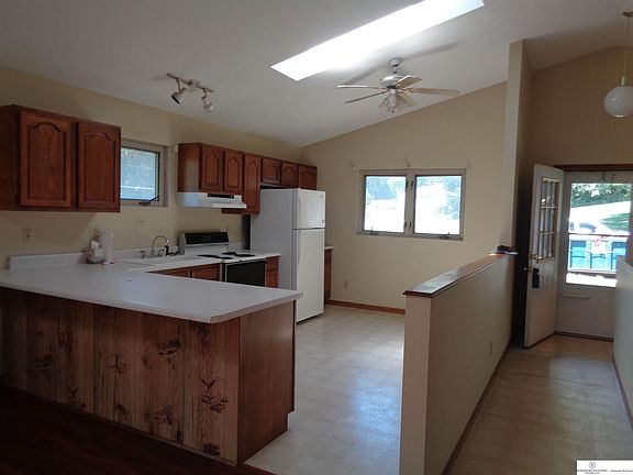 3rd image of 1003 A St