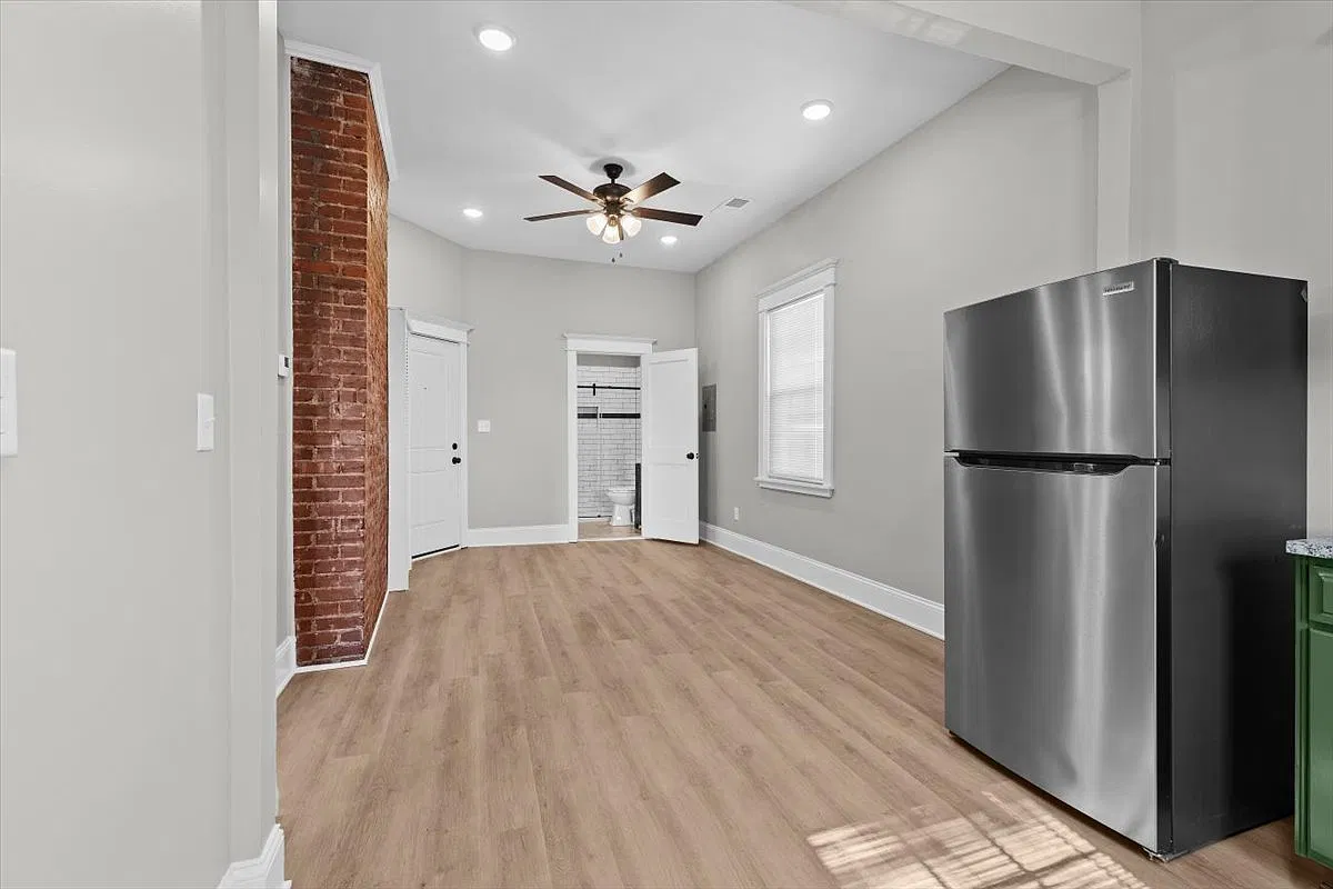 1343 S Preston St — Photo 3