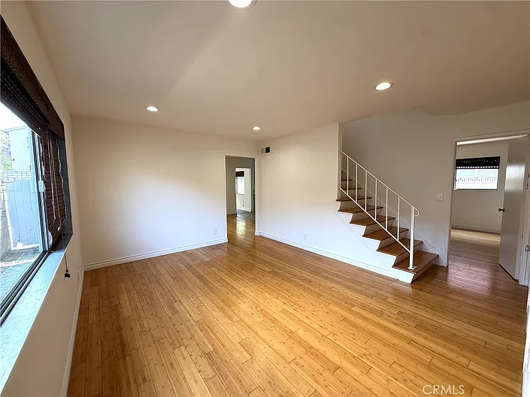 17808 Tamcliff Ave — Photo 2