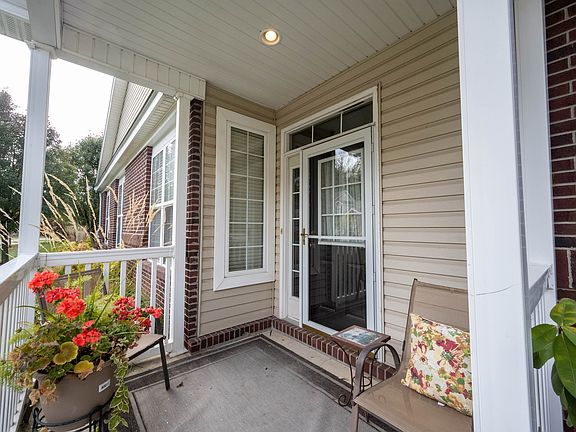 5th image of 3961 Much Marcle Dr