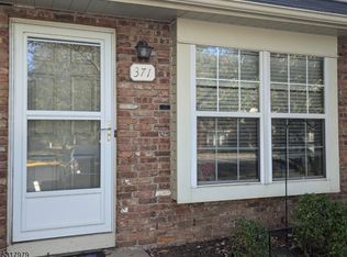 371 Aldeburgh Ave, Somerset, NJ