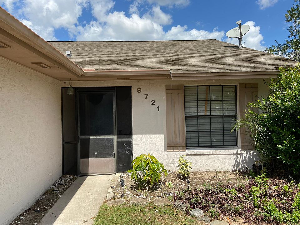 1st image of 9721 Carmel Park Dr