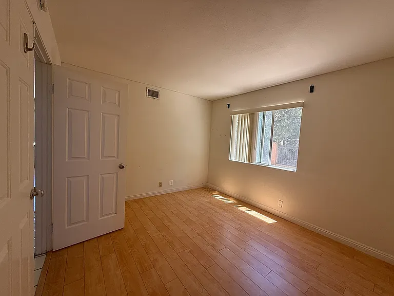 13891 Crescent Ridge Ln #1 — Photo 12