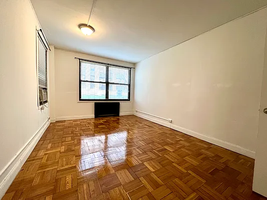Rented by N & H Realty Group Inc | media 6